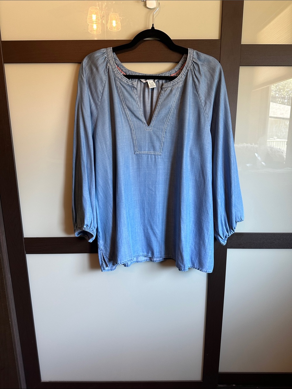 Tommy Bahama Light Blue Women's Peasant Blouse with Notch Neck size XL